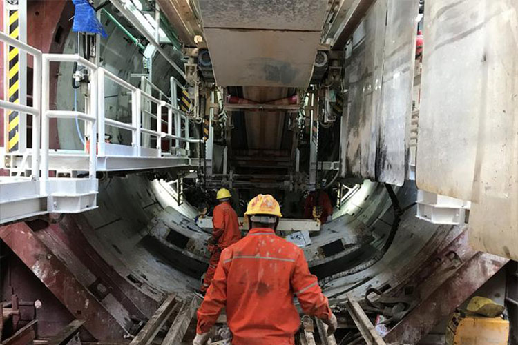 盾構處理消泡劑隧道作業